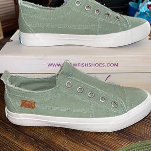 Brand new “Clover color” Blowfish shoes